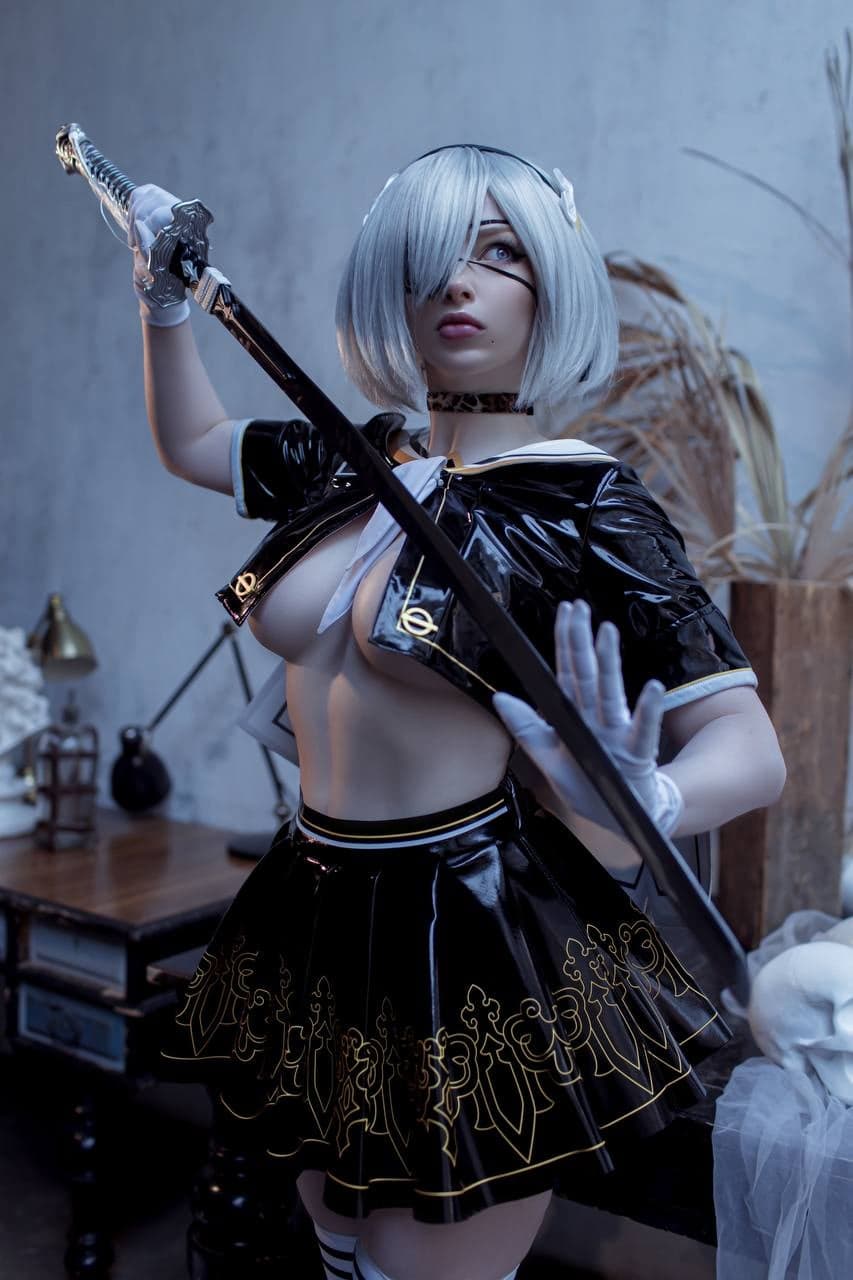 Lady Melamori - 2B-10